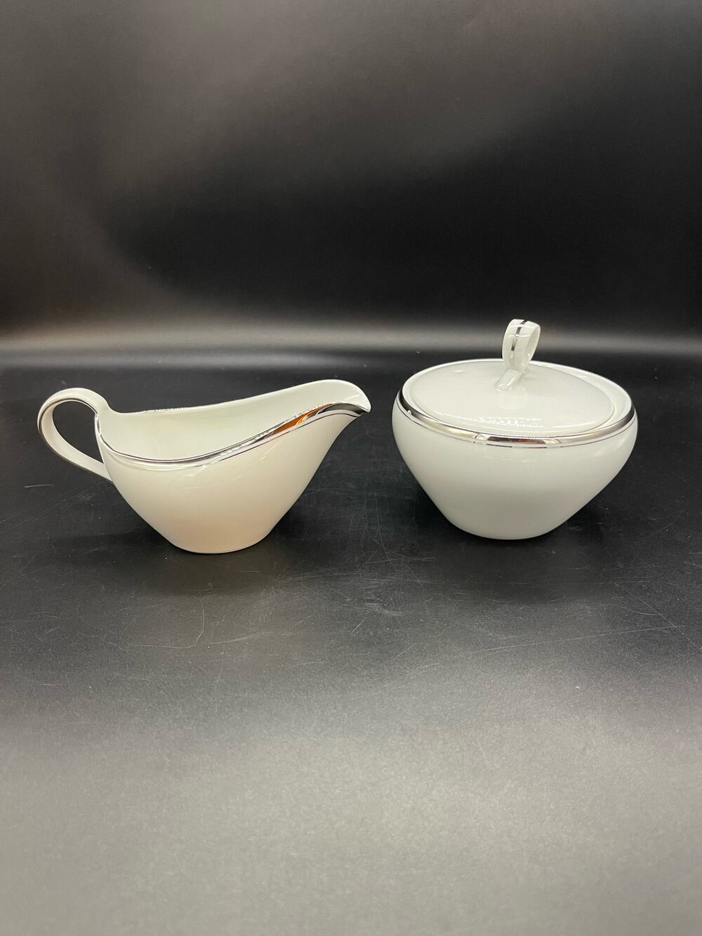 Fukagawa China Arita #900P Sugar with Lid & Creamer White with Silver Rim Japan